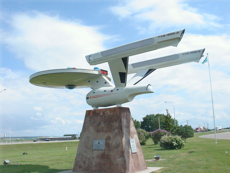 Illustration for article titled Science Fiction-Inspired Statues from Around the World
